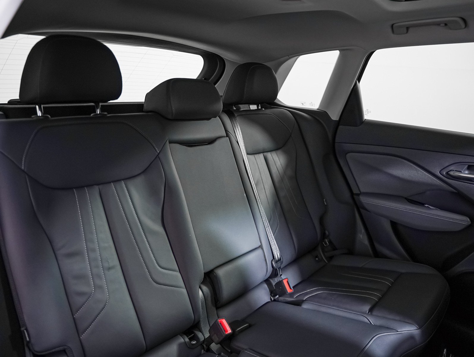 Used 2026 Daytona Gray Pearl Effect Audi S line image 10