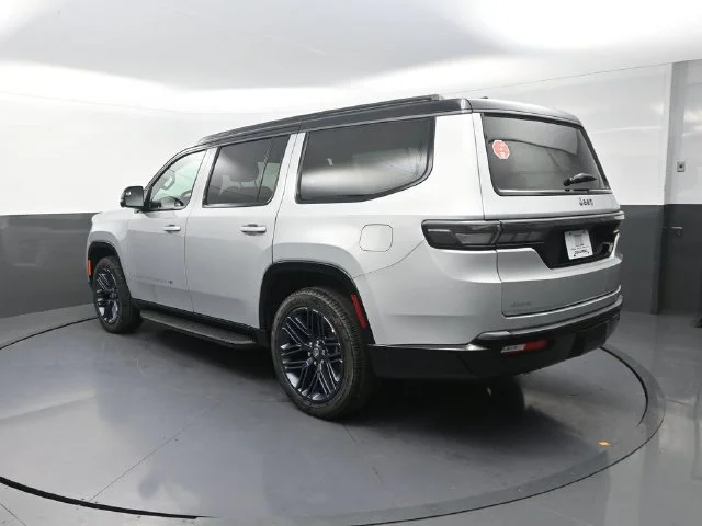 New 2026 Silver-Zynith Exterior Paint Jeep 85th Anniversary Edition image 6
