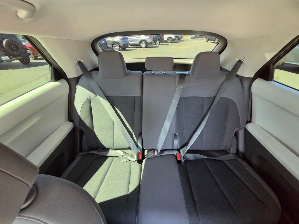 Used 2024 Black Hyundai SEL image 33