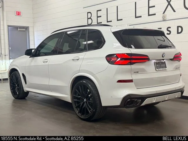 Used 2025 White BMW M60i image 6