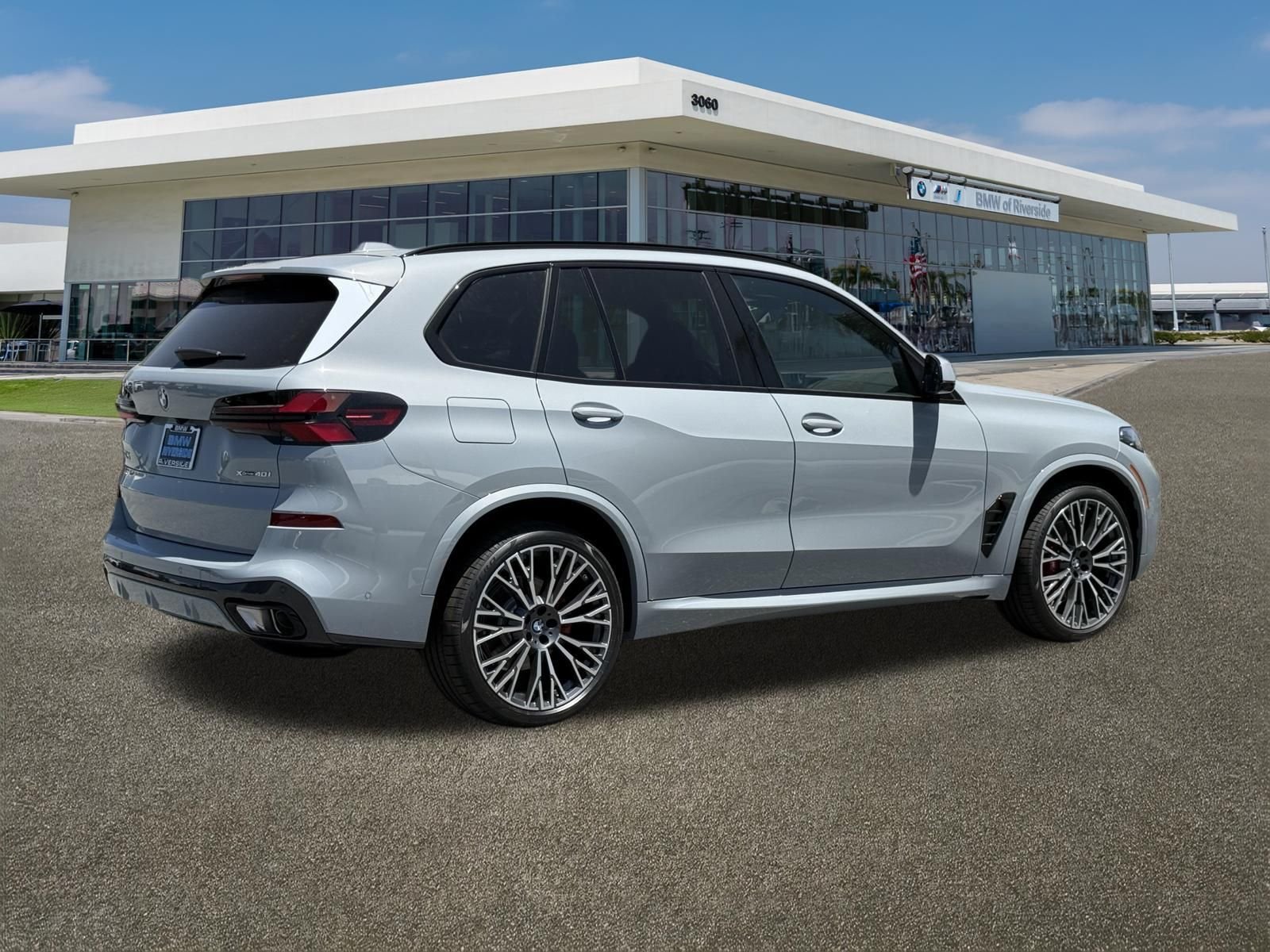 New 2026 Brooklyn Grey Metallic BMW xDrive40i image 11