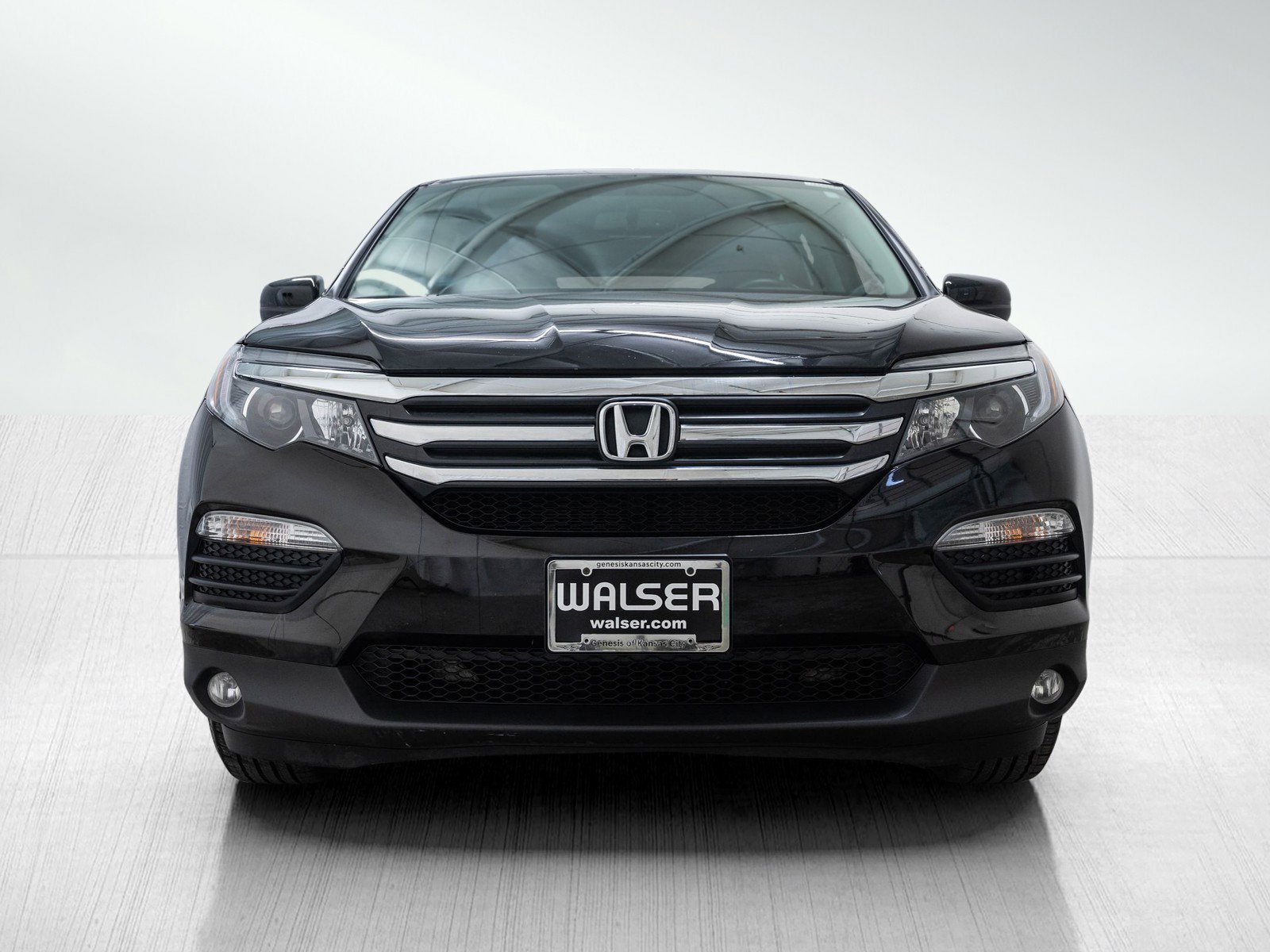 Used 2018 Honda Pilot EX-L with VIN 5FNYF6H59JB029875 for sale in Kansas City