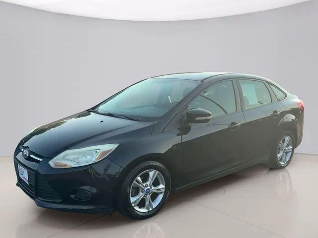 Pre-Owned 2014 Ford Focus SE