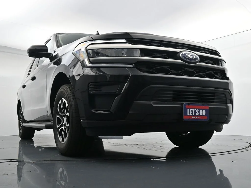 Used 2024 Black Ford XLT image 18