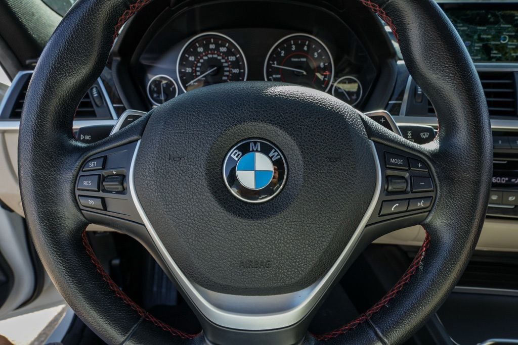 Used 2016 White BMW 328i image 25