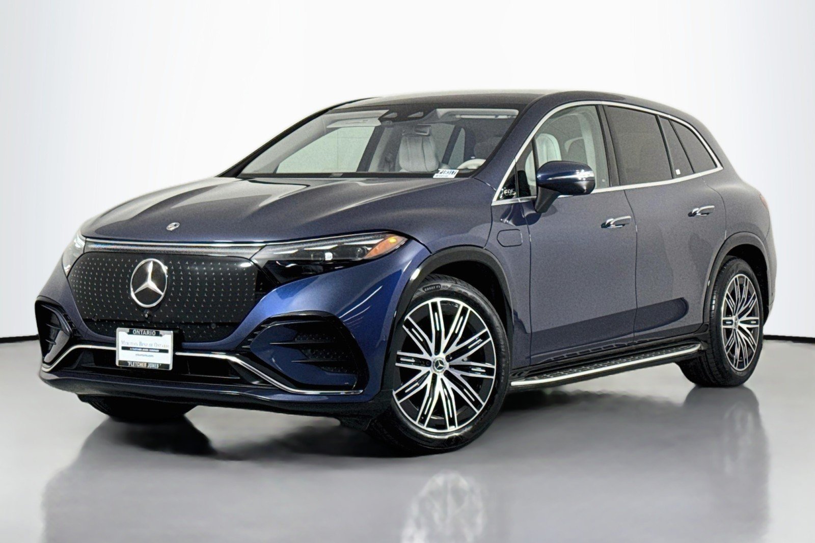 2023 Mercedes-Benz EQS SUV EQS 450 4MATIC Auto's photo