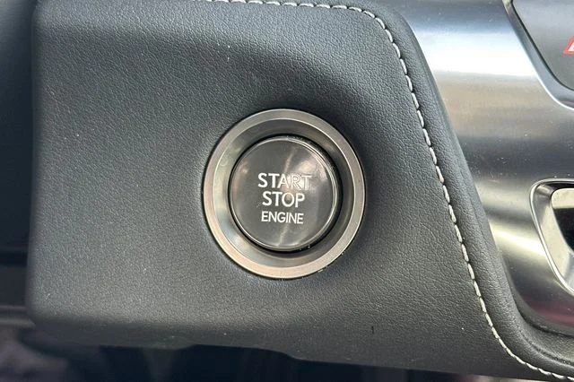 Used 2018  Lexus 500 image 23