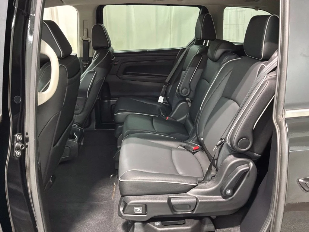 2026 Honda Odyssey Touring - Photo 25