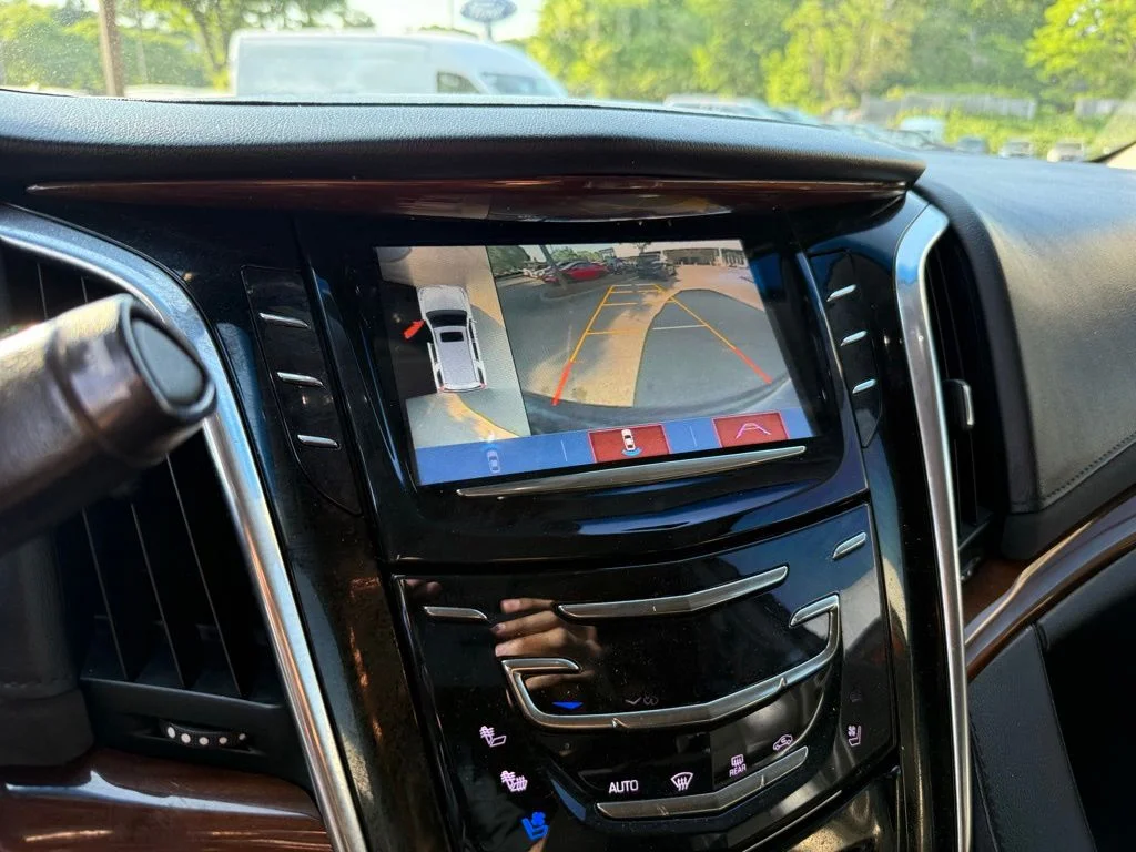 Used 2019 Gray Cadillac Luxury image 13