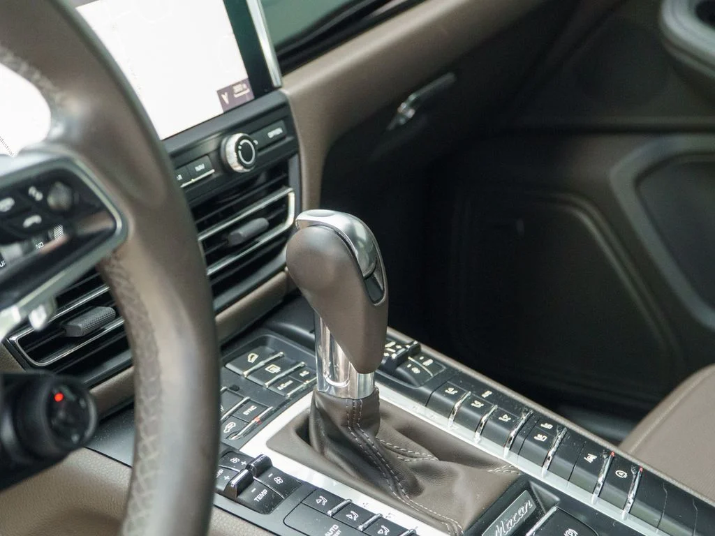 Used 2019  Porsche S image 26
