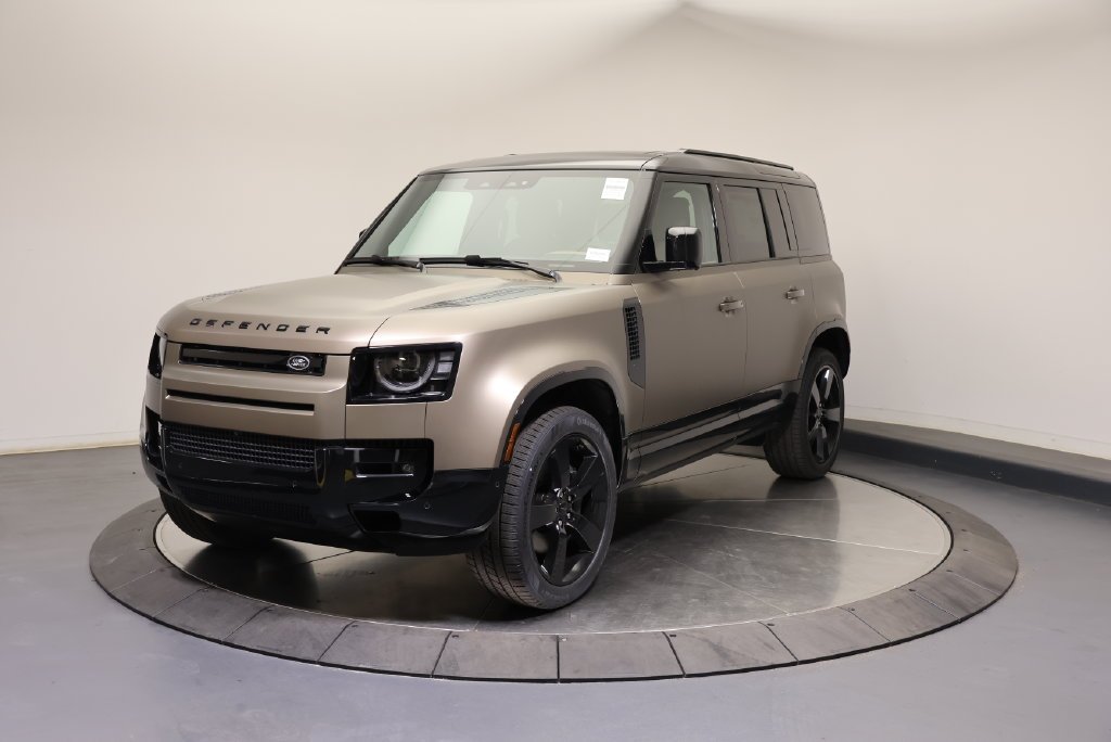 New 2026 Gondwana Stone Metallic Land Rover X-Dynamic SE image 1