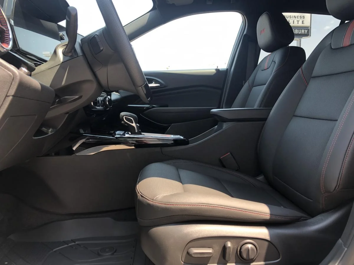 New 2026 Grey Chevrolet Fwd 4dr 2rs image 10