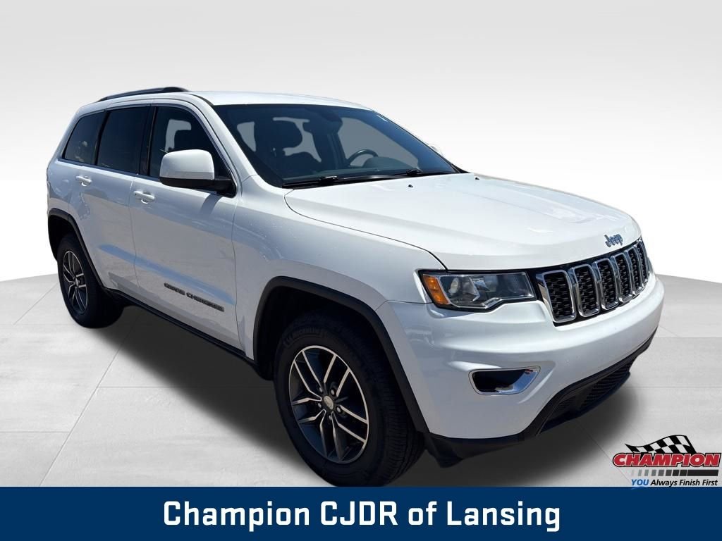 Used 2018 Bright White Clearcoat Jeep Laredo E image 10