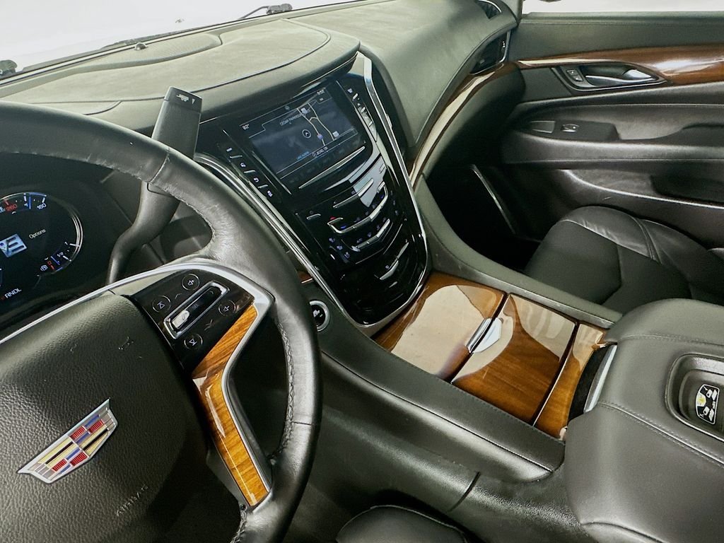 Used 2017 Radiant Silver Metallic Cadillac Luxury image 17