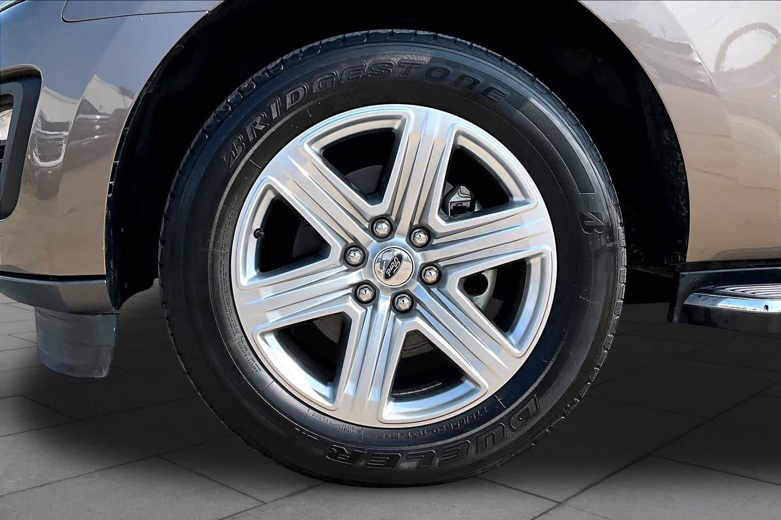 Used 2019 Stone Gray Metallic Ford XLT image 20