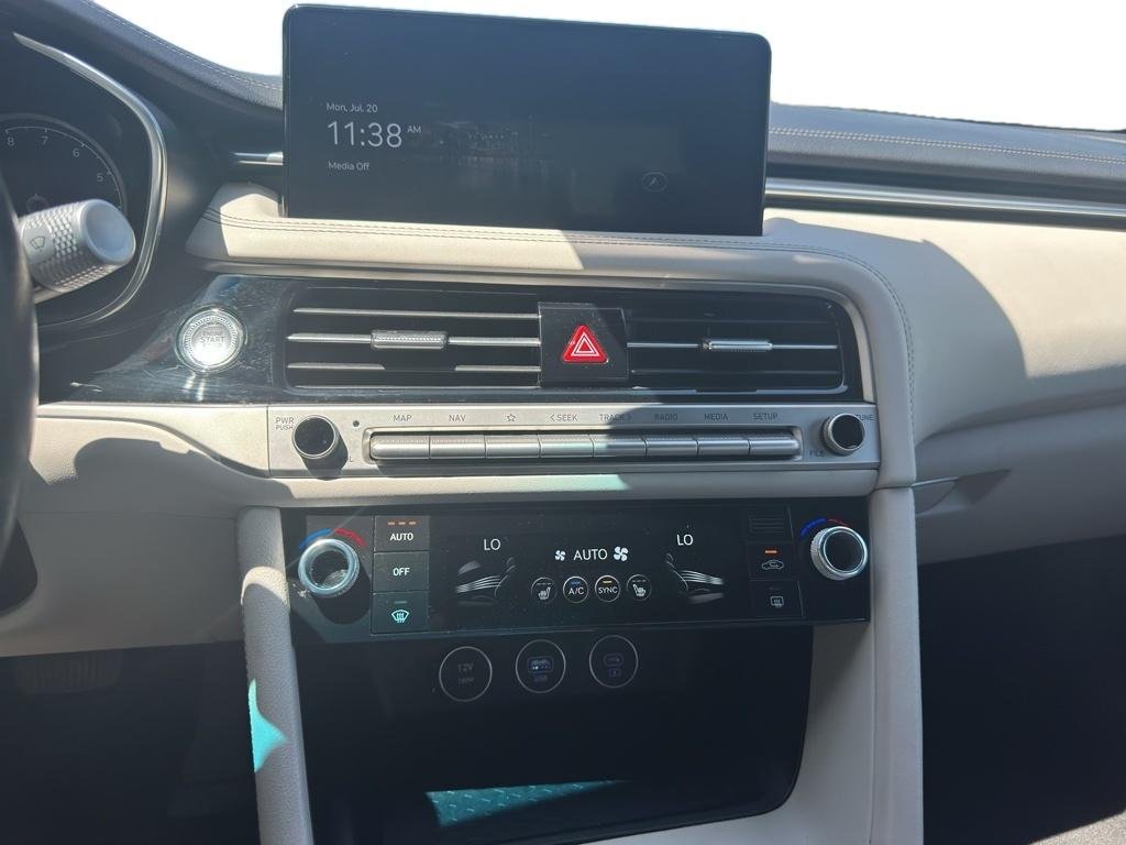 Used 2025  Genesis 2.5T image 4