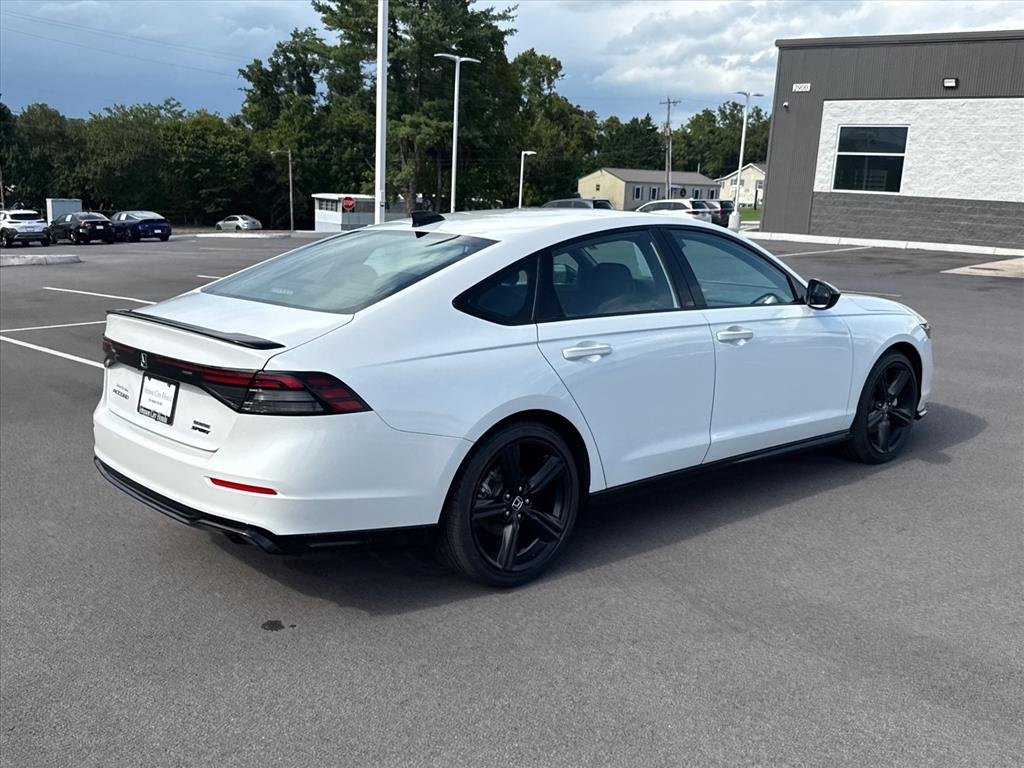 Certified Used 2023 Platinum White Pearl Honda Sport-L image 7