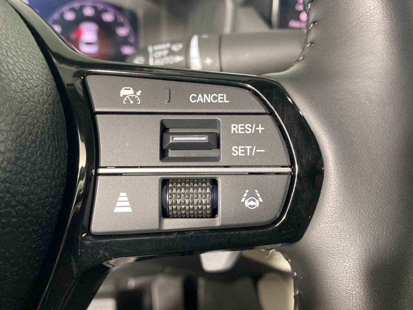 Used 2026 Meteorite Gray Metallic Honda Touring image 16
