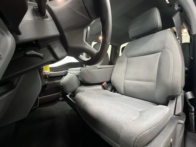 2025 Ford F-150 XLT - Photo 17