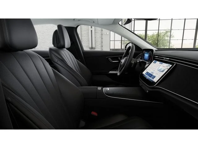 Used 2026  Mercedes-Benz E 350 image 4