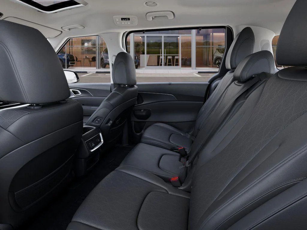 2026 Kia Carnival SX - Photo 24