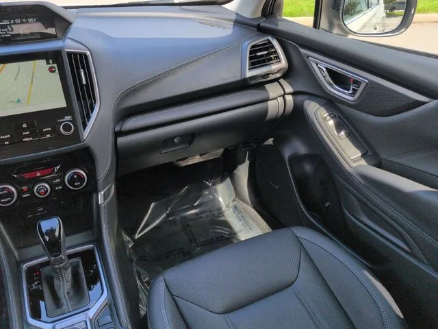 Used 2024 White Subaru Touring image 17