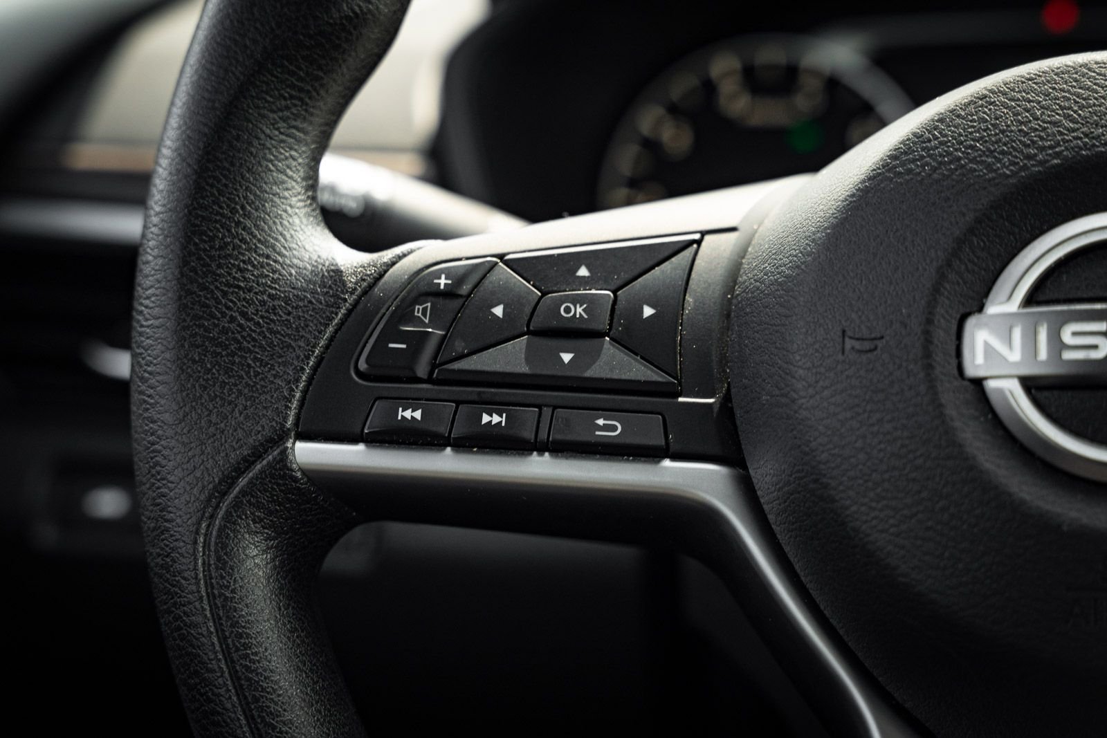 Used 2024 Gray Nissan 2.5 SV image 24