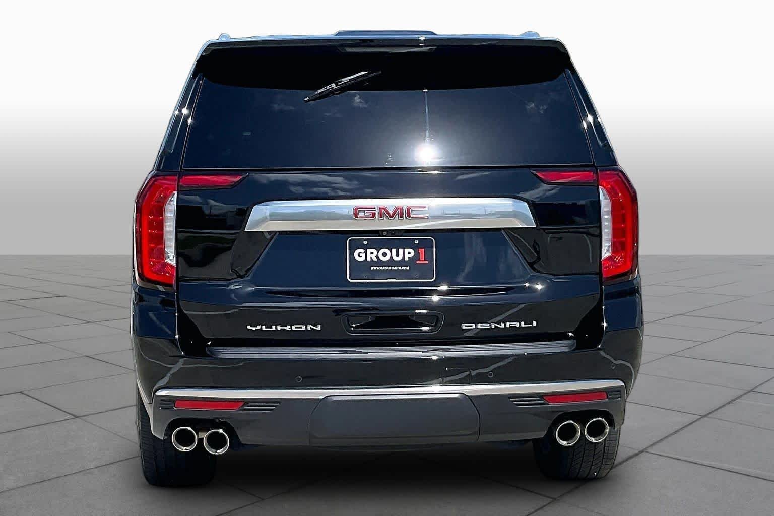 Used 2022 Onyx Black GMC Denali image 5