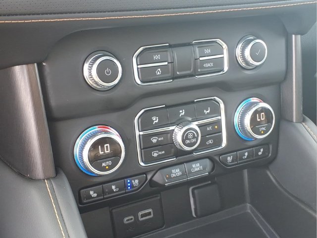 Used 2023 Onyx Black GMC AT4 image 6