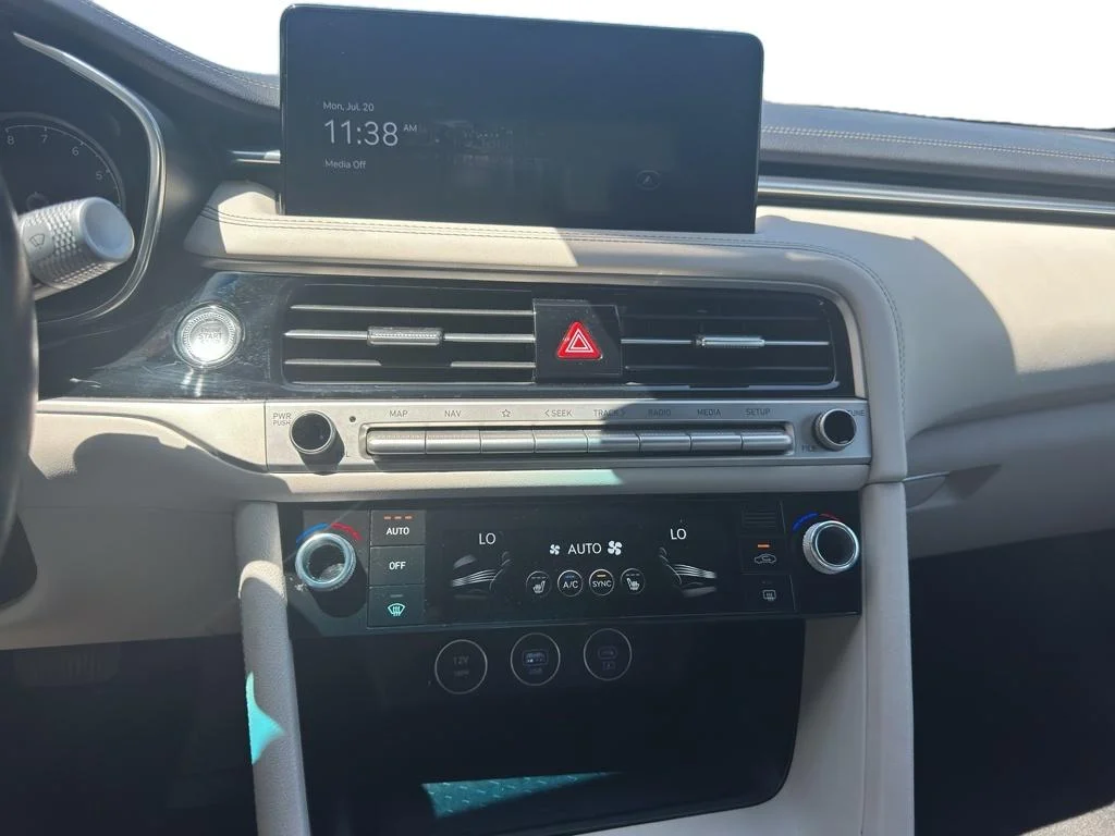 Used 2025  Genesis 2.5T image 4