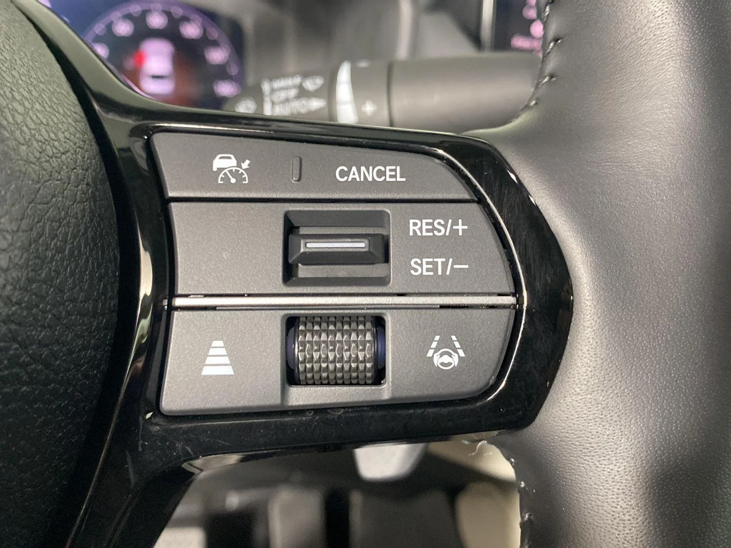 Used 2026 Meteorite Gray Metallic Honda Touring image 16