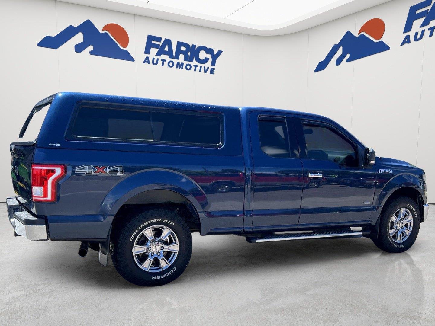 Used 2015 Blue Jeans Metallic Ford XLT image 5