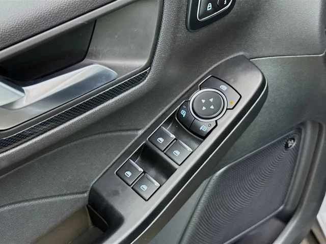 2026 Ford Escape ST-Line Select - Photo 18