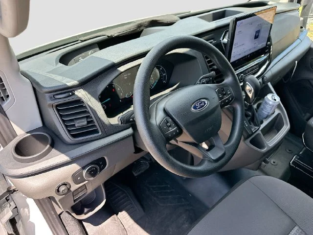 New 2025 Oxford White Ford Base image 6