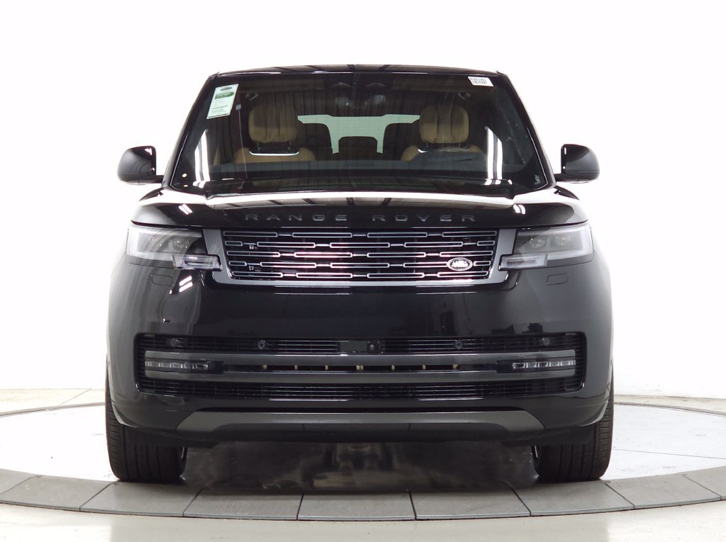 New 2026 Santorini Black Land Rover SE image 9