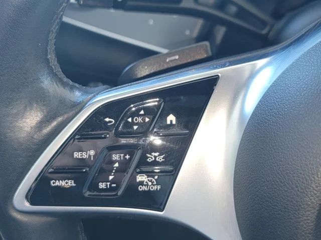 Used 2023 Silver Mercedes-Benz 500 Sedan image 18