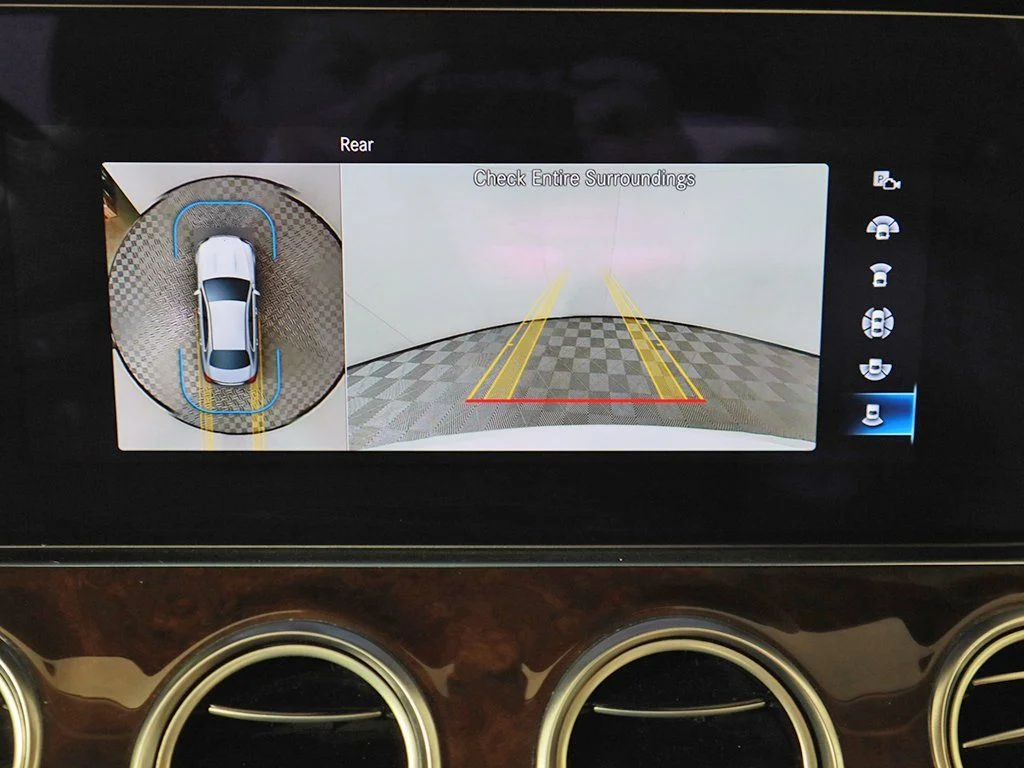 2022 Mercedes-Benz E-Class E350 - Photo 50