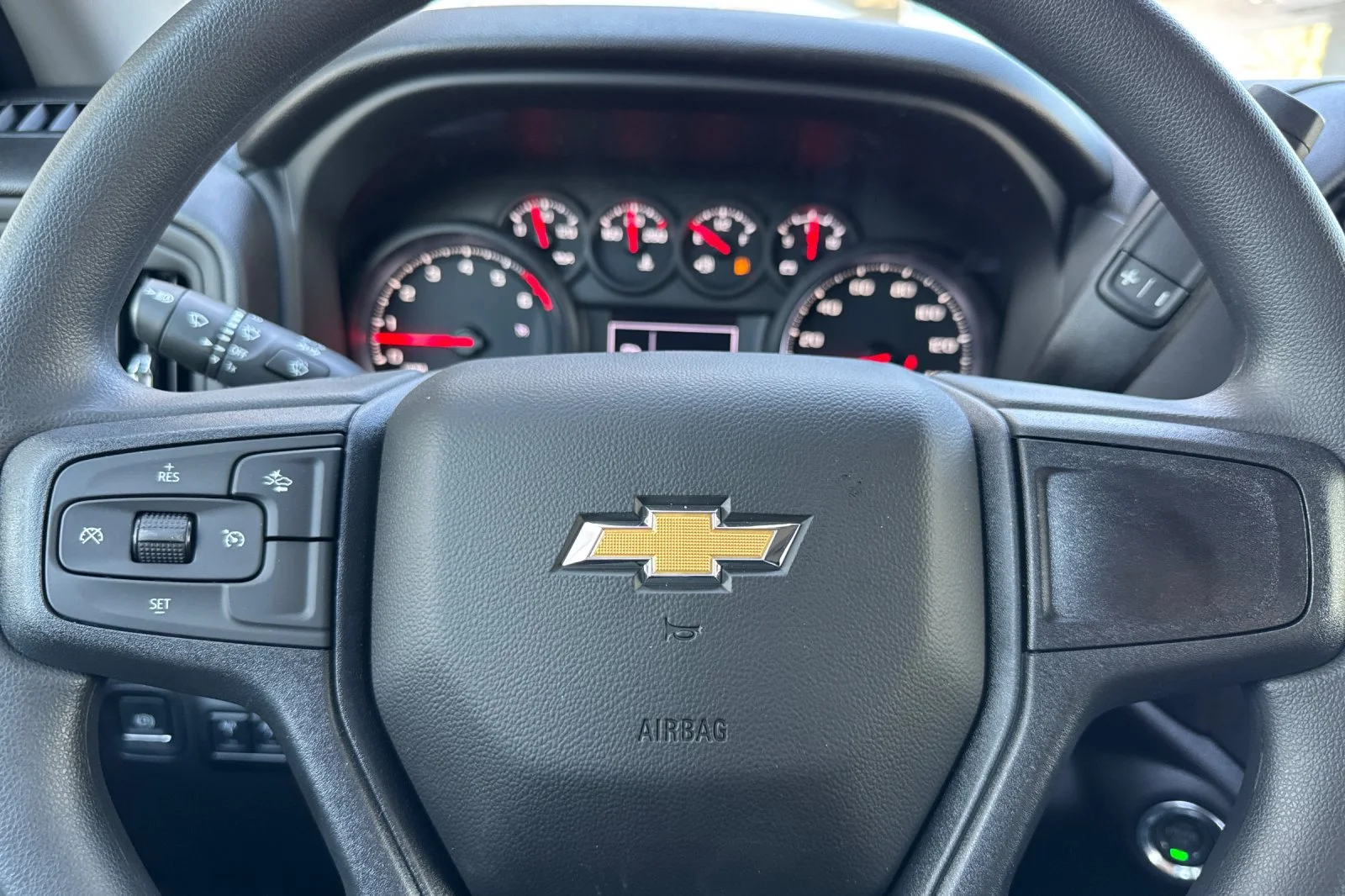 New 2026 Summit White Chevrolet WT image 21