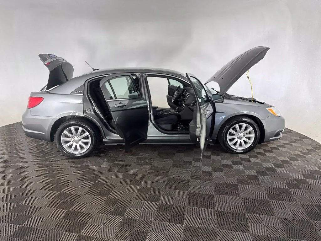 Used 2012 Gray Chrysler Touring image 14