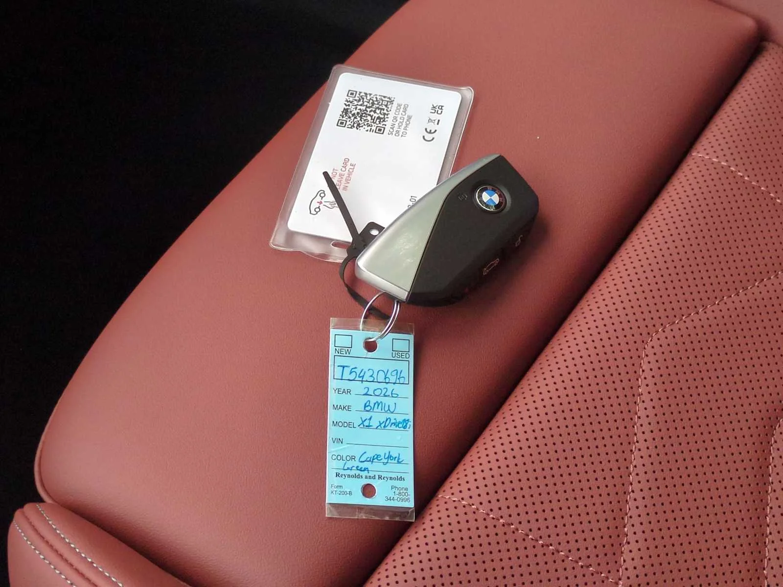 New 2026 Cape York Green Metallic BMW xDrive28i image 36