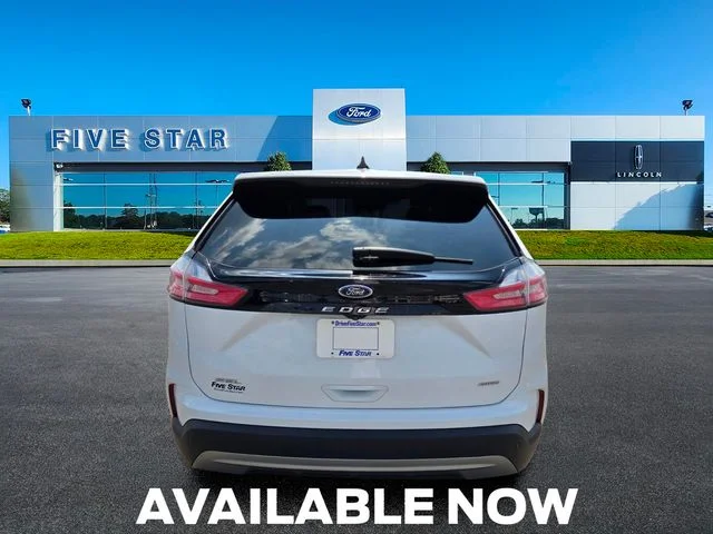 Used 2022 White Ford SEL image 6