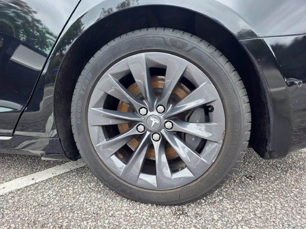 Used 2019 Black Tesla 100D image 28
