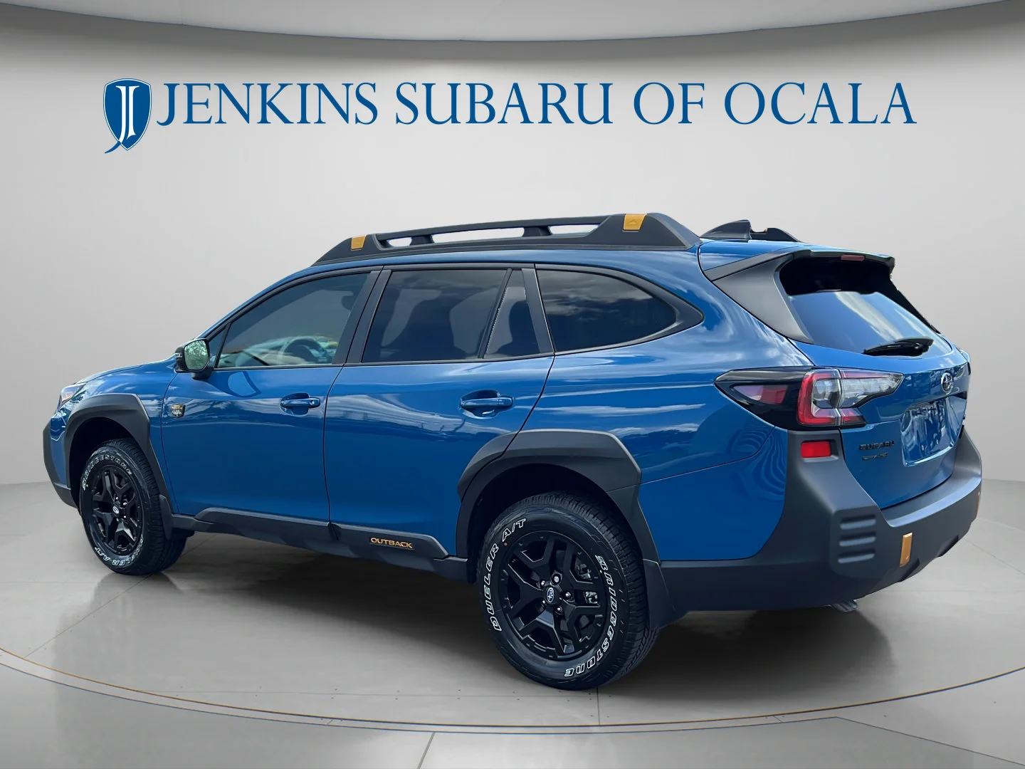 Used 2025 Geyser Blue Subaru Wilderness image 5