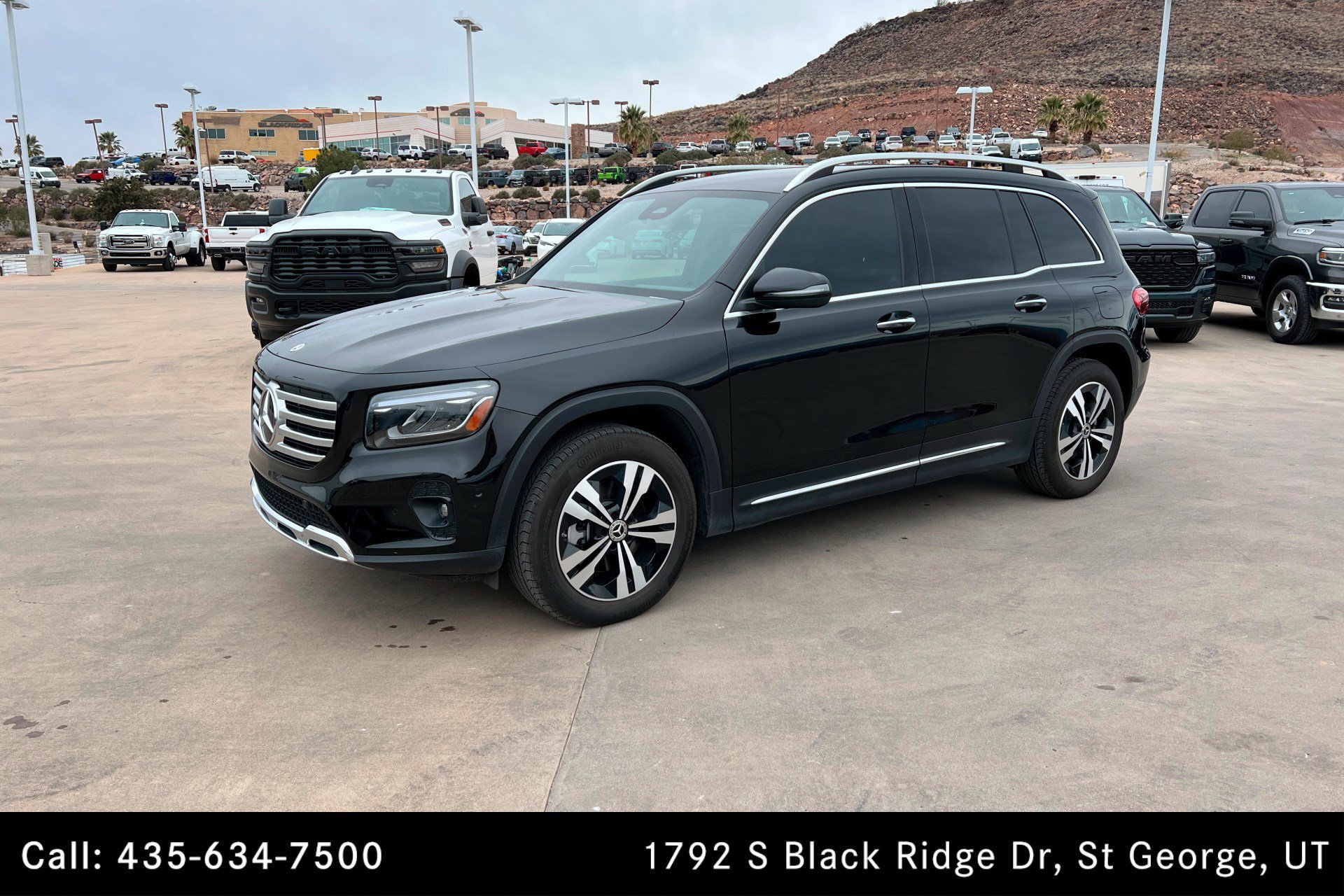 2025 Mercedes-Benz GLB GLB 250 4MATIC's photo