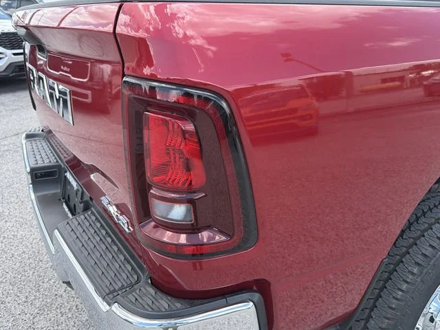 New 2026 Molten Red Pearl-Coat Exterior Paint RAM Tradesman image 8