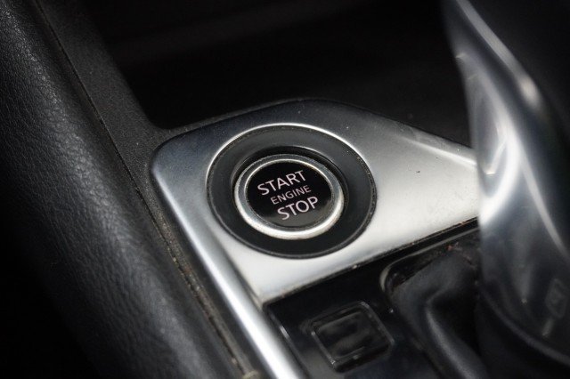 Used 2022 BLACK Nissan SV image 25