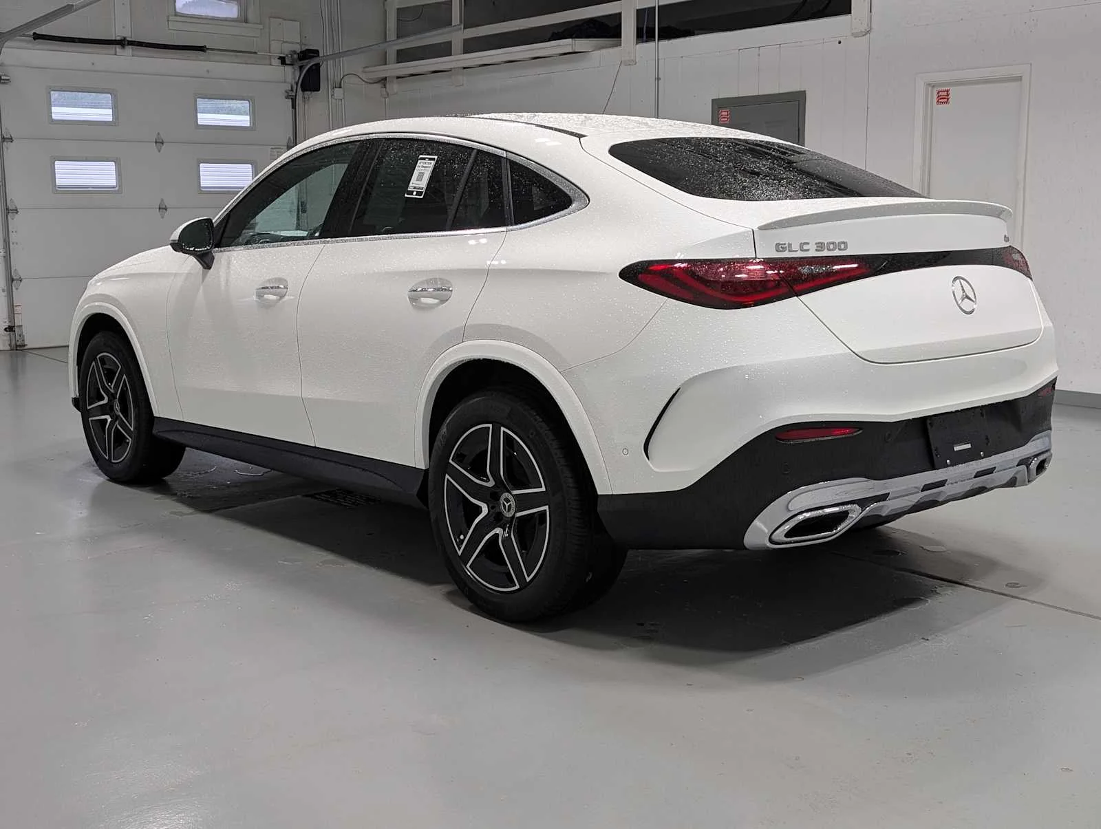 Used 2026 Polar White Mercedes-Benz GLC 300 image 10