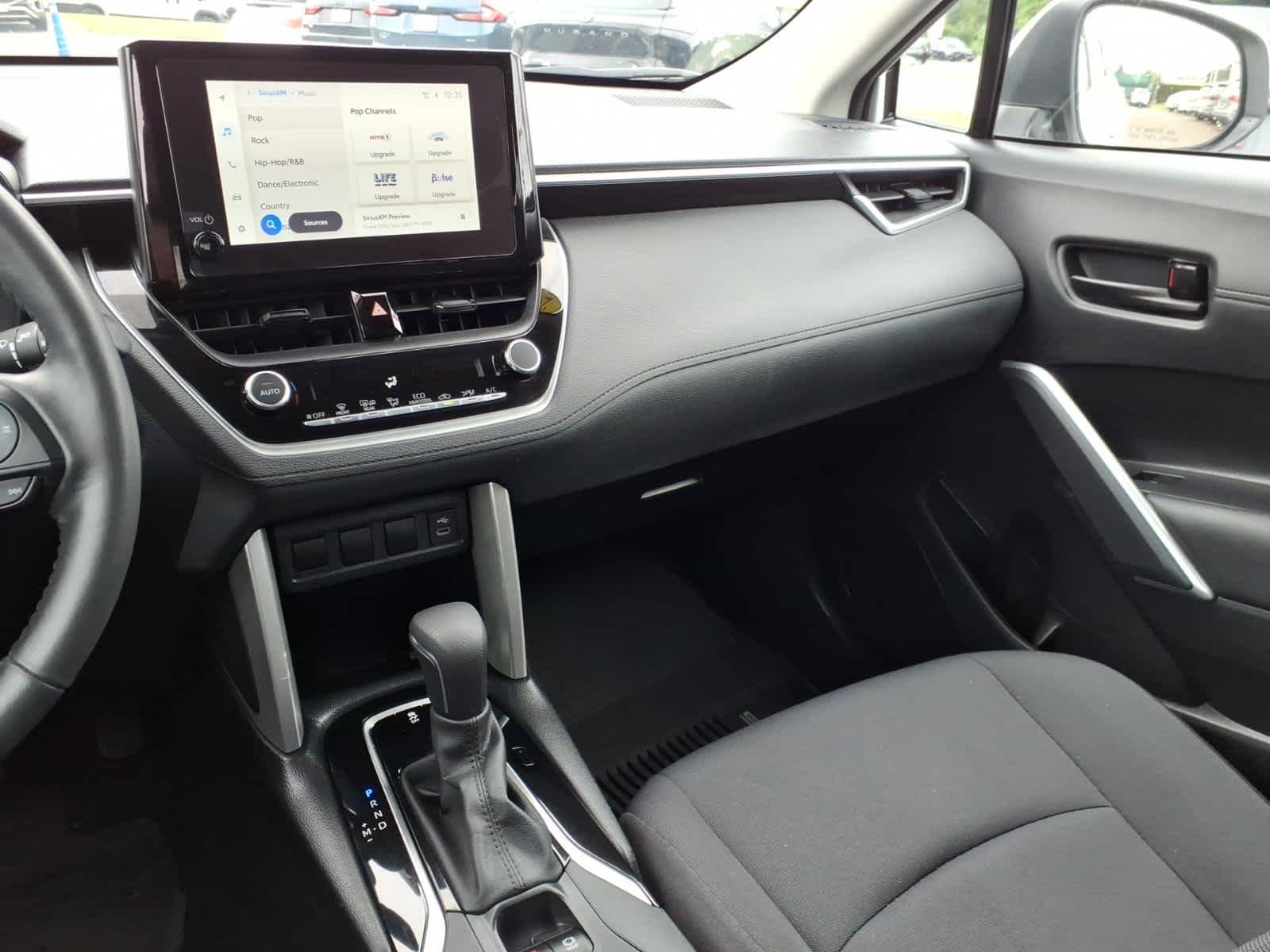 Used 2023 Wind Chill Pearl Toyota LE image 15