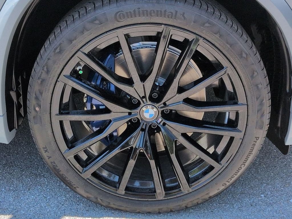 New 2026 Gray Metallic BMW xDrive40i image 11