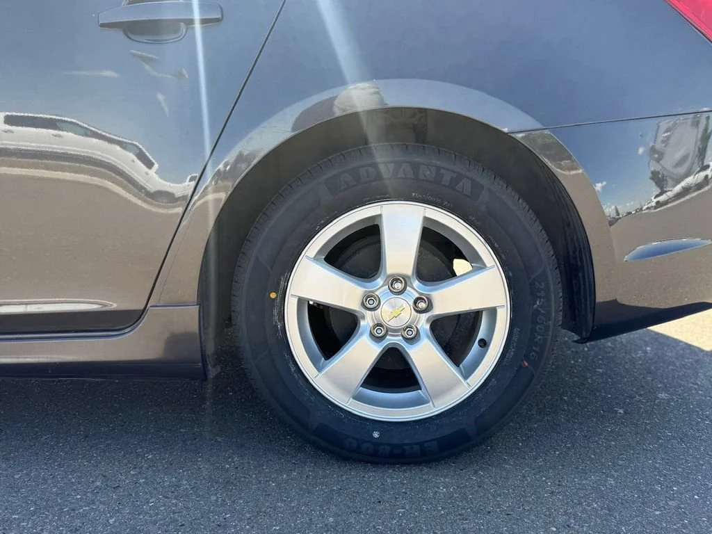 Used 2015 Tungsten Metallic Chevrolet LT image 56